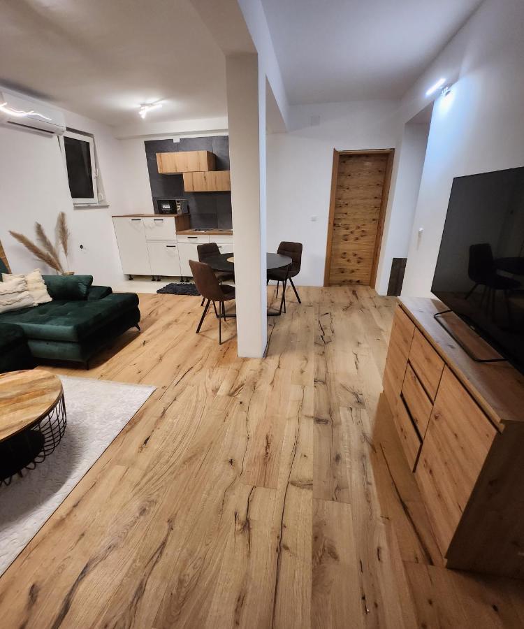 Apartman Lidija Starigrad Paklenica Exterior foto