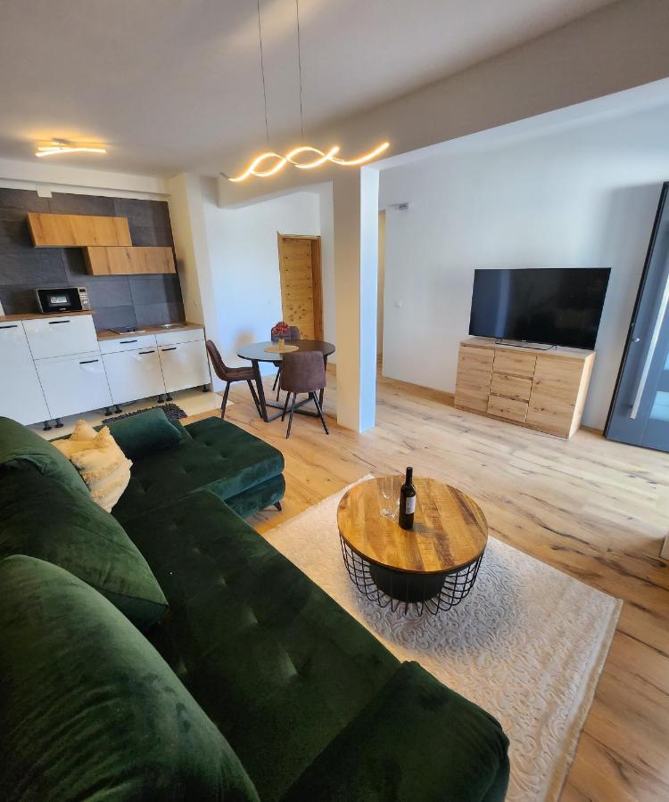 Apartman Lidija Starigrad Paklenica Exterior foto